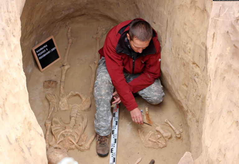 Археологи нашли тайник в захоронении скифа на Хортице (ФОТО)