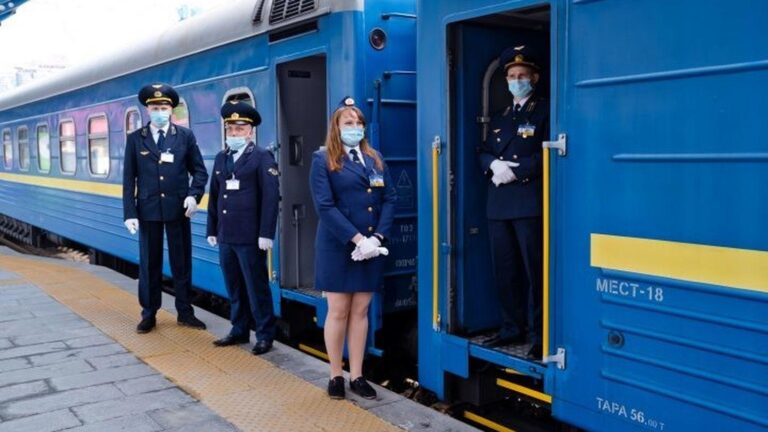 “Укрзалізниця” меняет правила перевозок пассажиров – подробности