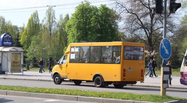 Серьёзное ДТП с маршруткой в Запорожье: есть пострадавшие (ВИДЕО)