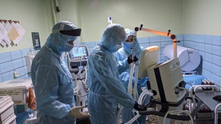 10 европейских аппаратов ИВЛ закупили для реанимационного отделения в больнице Запорожья