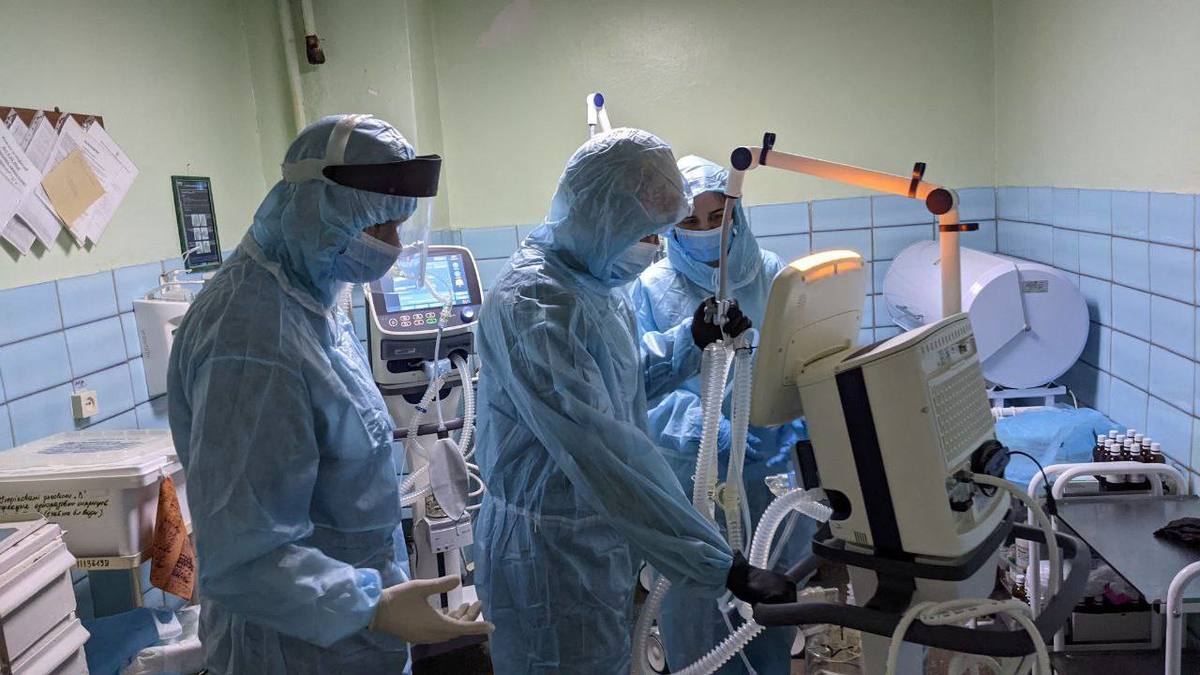 10 европейских аппаратов ИВЛ закупили для реанимационного отделения в больнице Запорожья