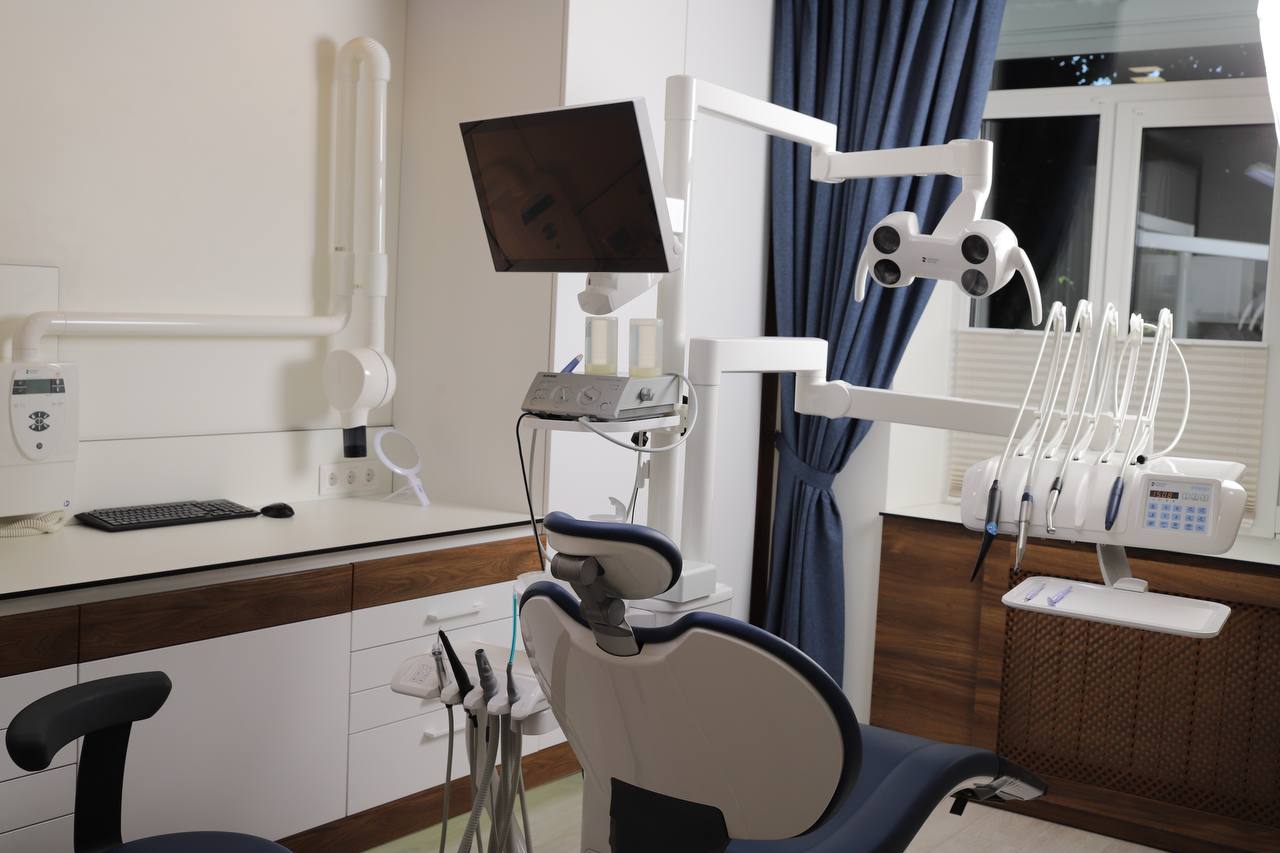 Имплантация и лечение зубов – методы и рекомендации стоматологии в Запорожье DentaService