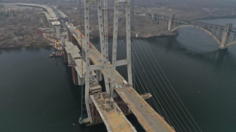 Запорожские мосты планируют исследовать за 17,5 миллиона после завершения строительства