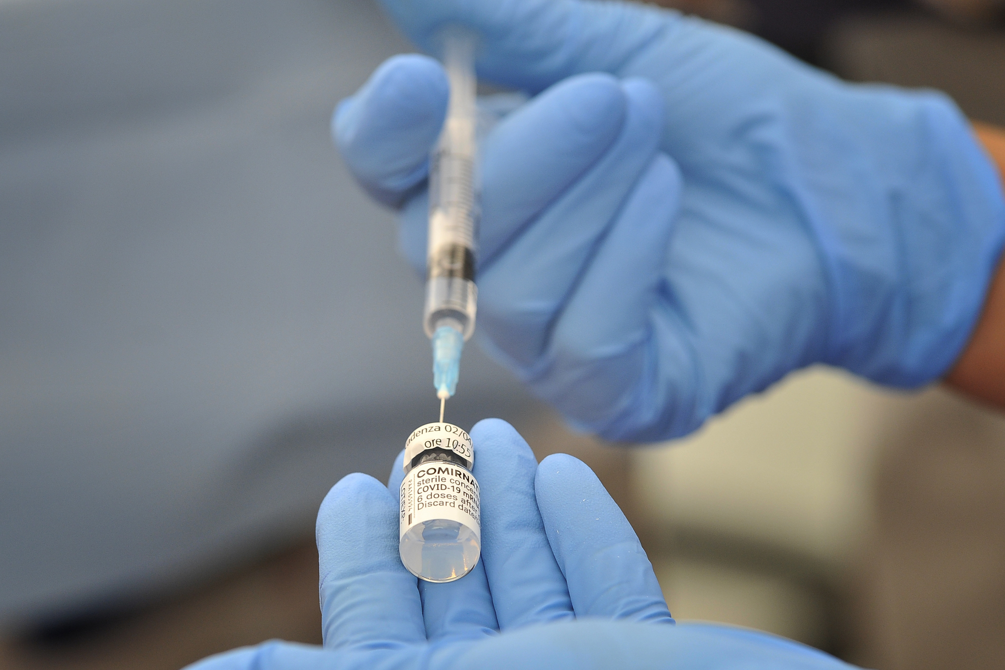 В Запорожской области за сутки от COVID-19 вакцинировали 13 764 человека