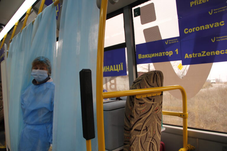 “Вакцинобус” будет работать в Вознесенском районе: график вакцинации