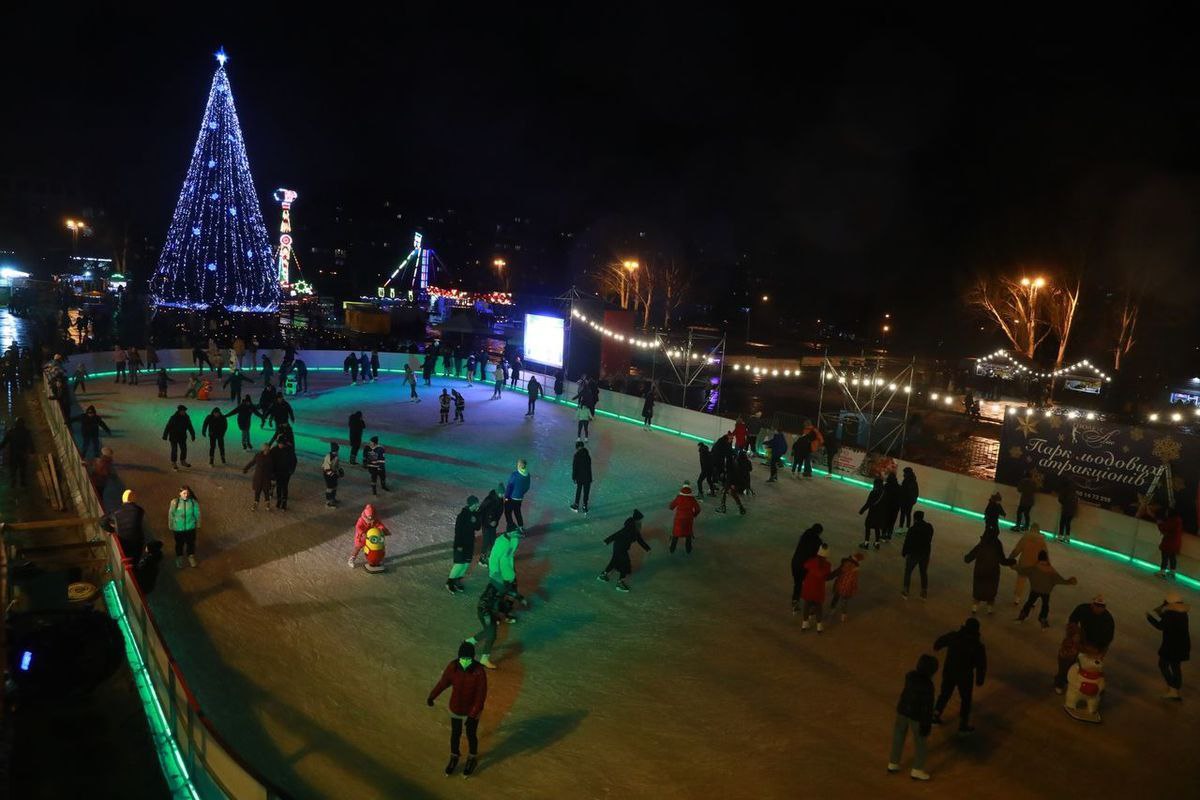 В Запорожье закроются новогодние городки: когда это произойдет
