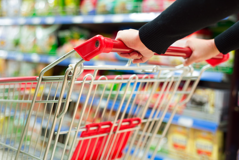 Супермаркет “Варус” в Запорожье проверили на соблюдение правил карантина