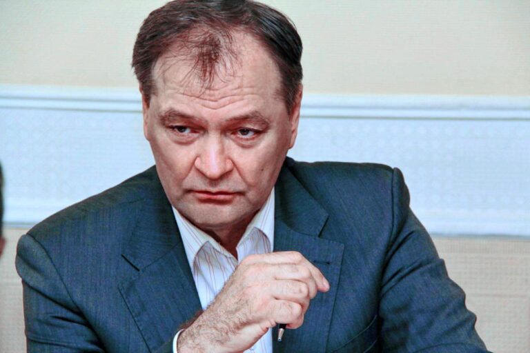 Нардепа Пономарева и еще трех депутатов ОПЗЖ досрочно лишат мандатов