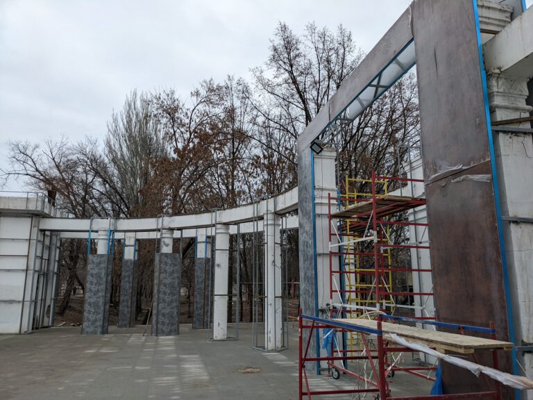 Парк “Дубовая Роща” в Запорожье ремонтируют: как он выглядит сейчас (ФОТО)