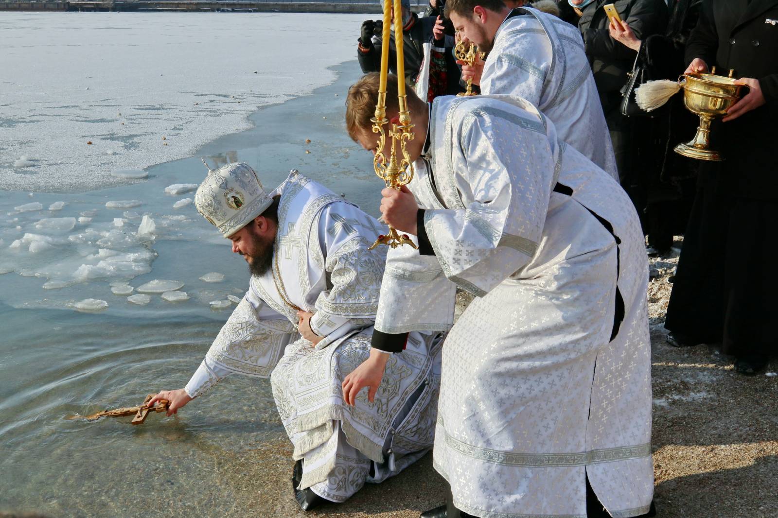 Крещение 2022: где можно окунуться в Бердянске