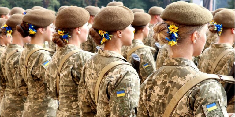 В Запорожье выезд за пределы Украины ограничен для женщин: подробности