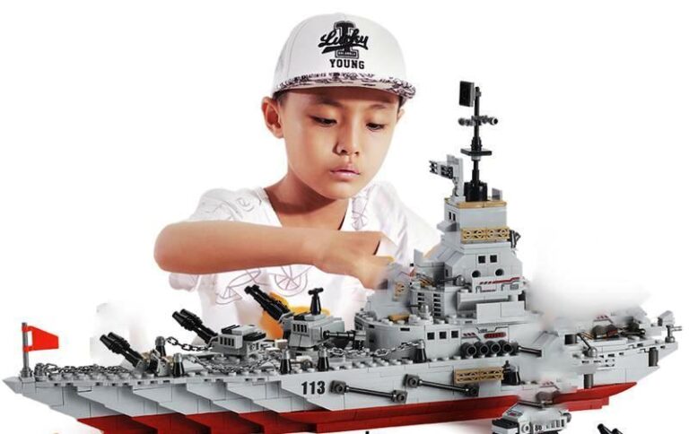 Игрушечные корабли: какими бывают модели для детей