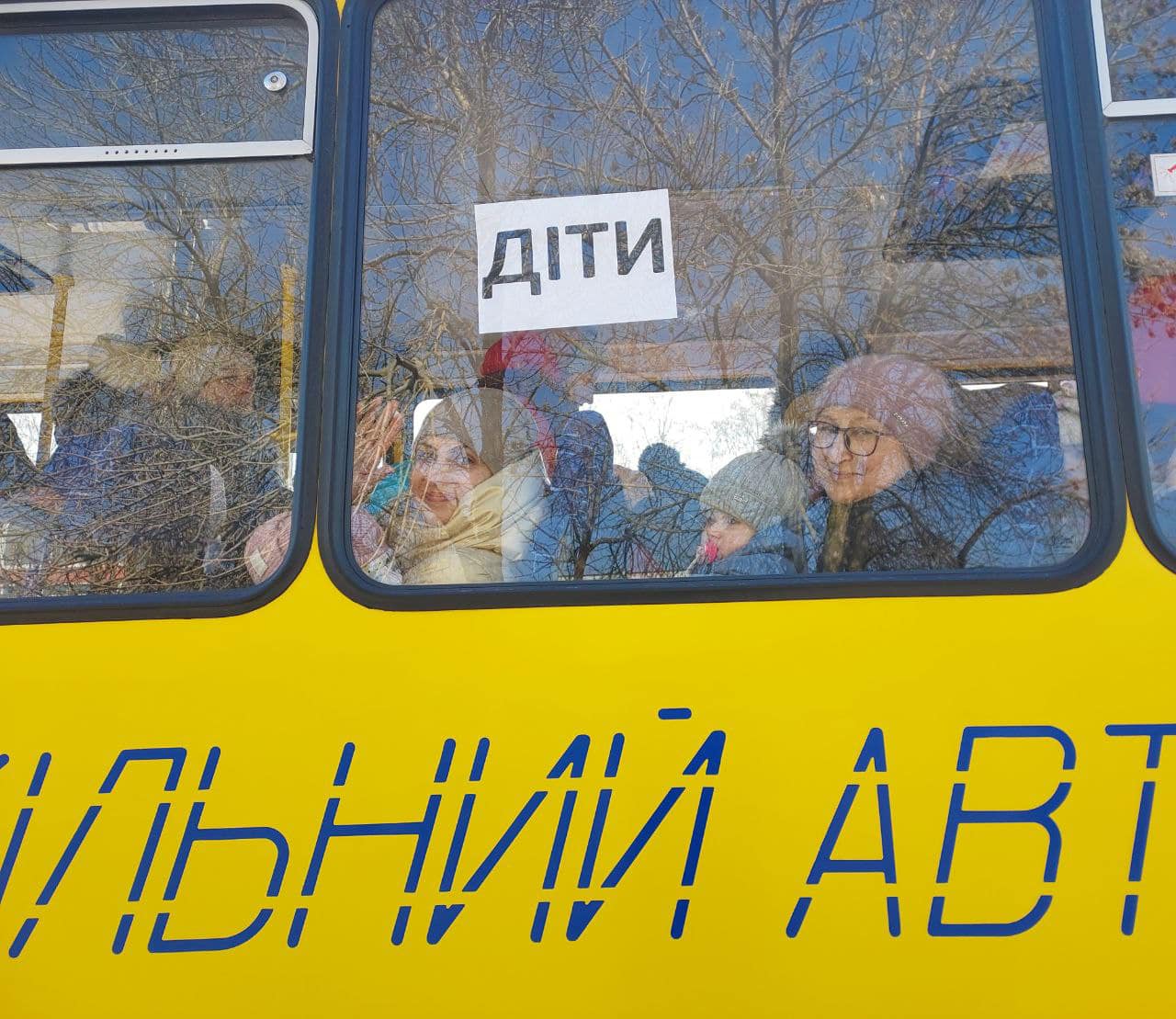 Как происходит эвакуация людей из Бердянска в Запорожье