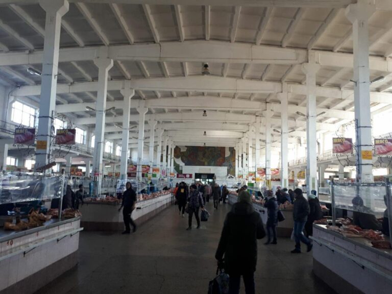 Центральный рынок в Бердянске возобновил свою работу