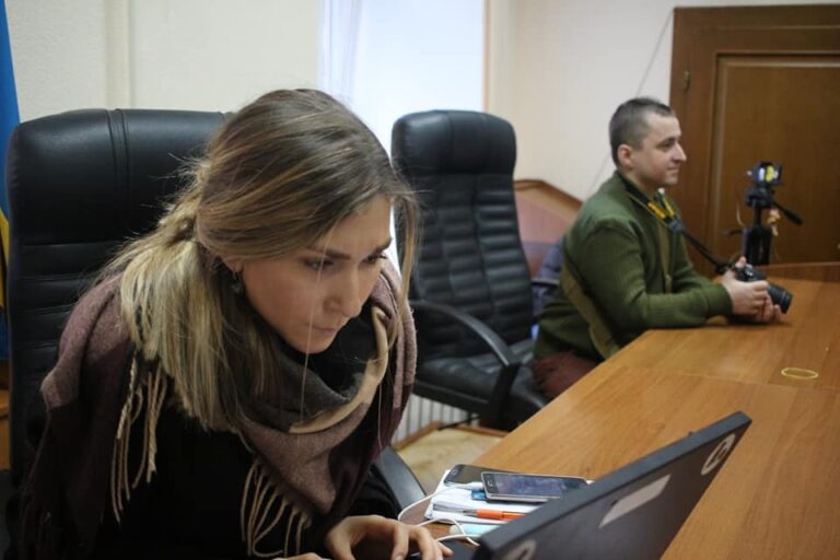 Российские оккупанты отпустили из плена украинскую журналистку