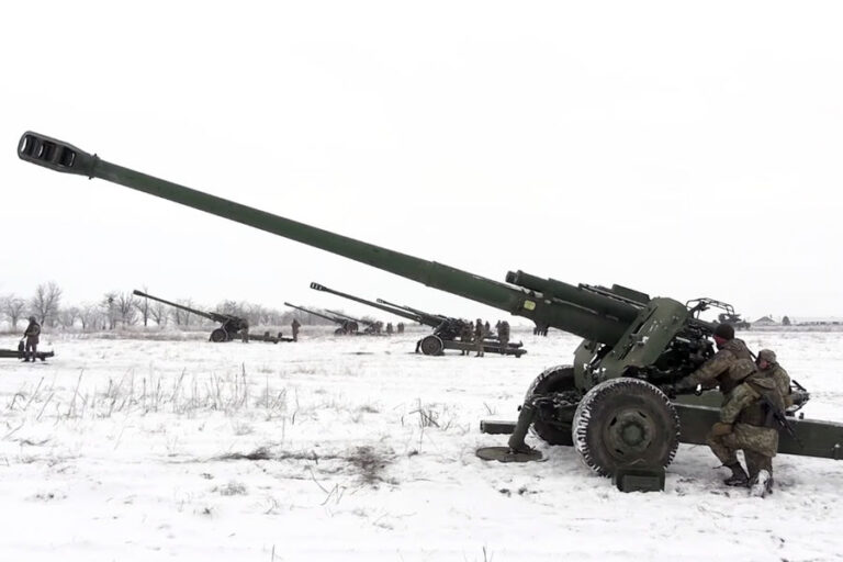 Артиллерия разбила около 200 единиц вражеской техники под Васильевкой