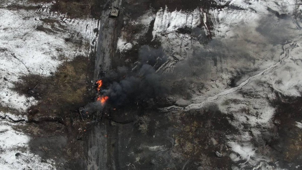 Украинские военные уничтожили десант рф вместе с БТРом в Запорожской области
