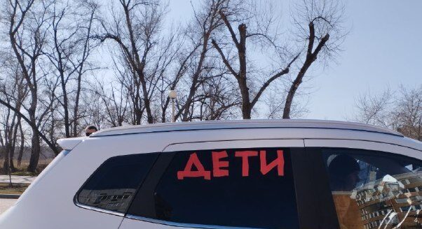Эвакуированные люди с “Азовстали” едут в направлении Запорожья: к ним можно присоединиться в Токмаке и Васильевке