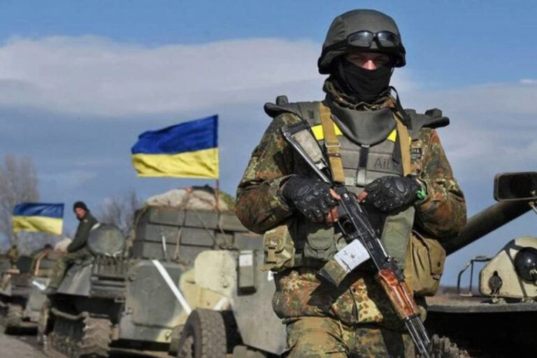 Бойцы ВСУ в Запорожской области разбили вражескую технику вместе с военными
