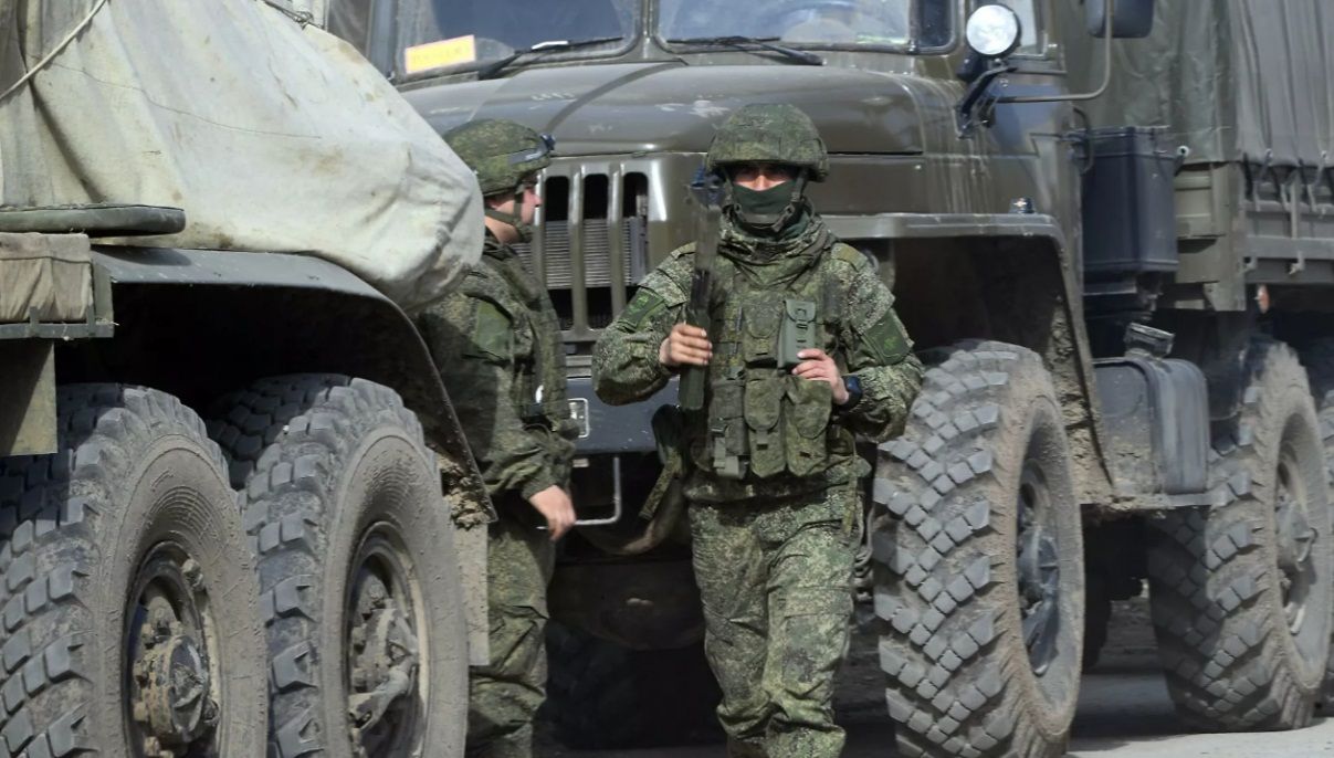 Генштаб: российские военные бомбят гражданскую инфраструктуру в Запорожской области