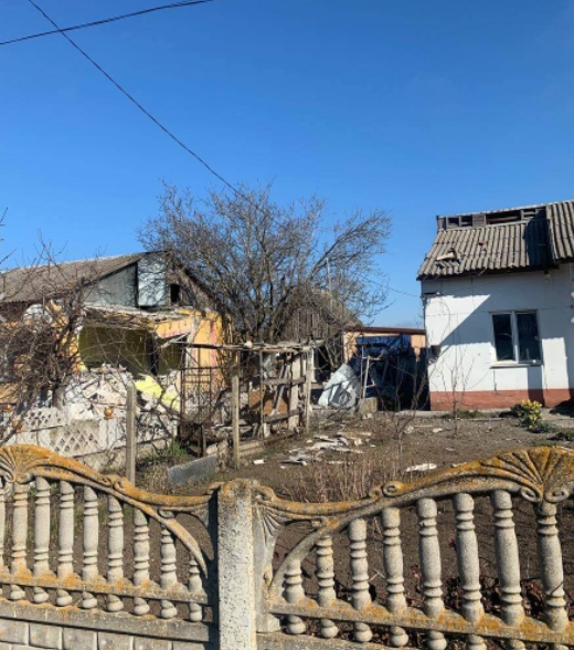 Войска рф обстреляли село в Запорожской области: жилые дома разрушены