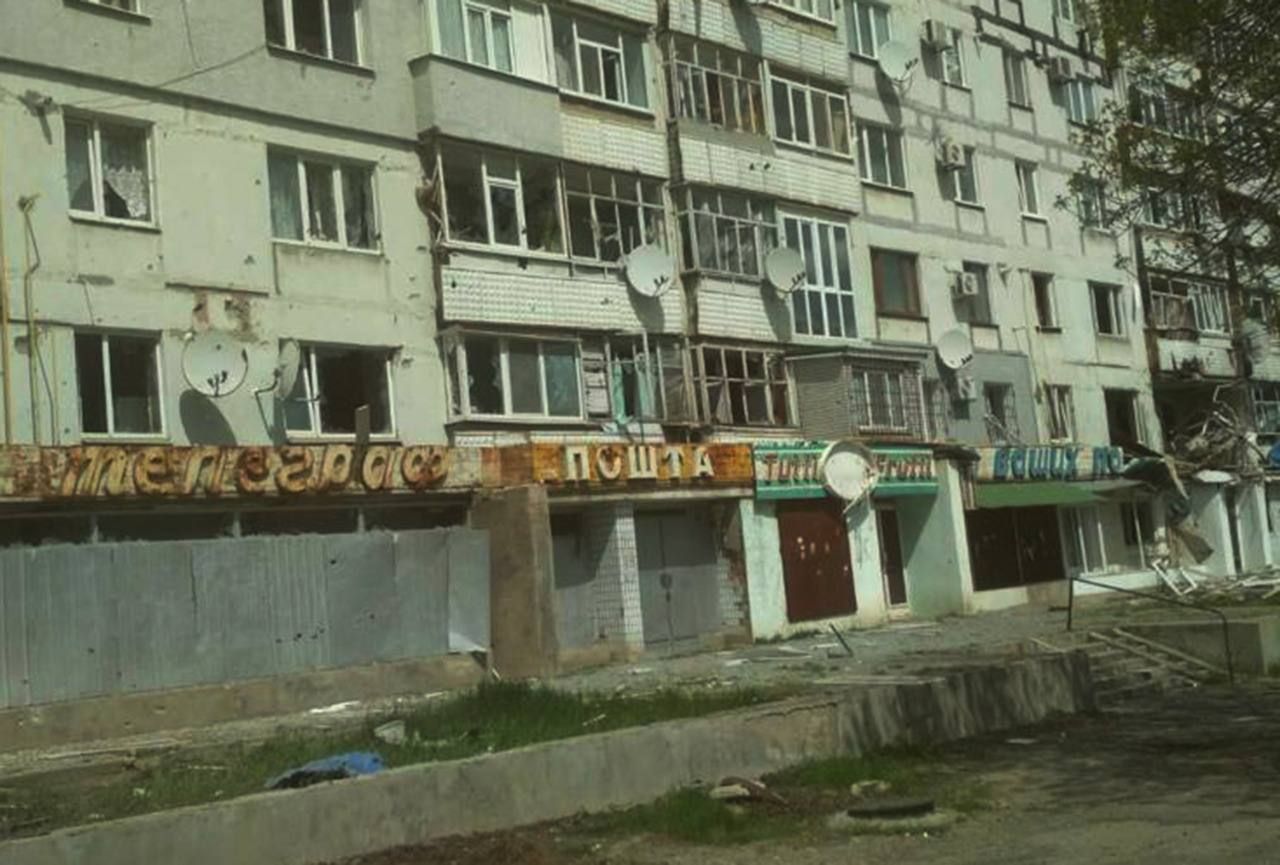 Войска рф обстреляли жилые дома в Орехове: два человека погибли