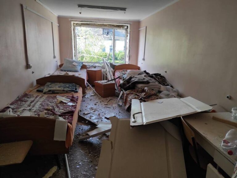В Запорожской области из-за вражеских обстрелов разрушены две больницы