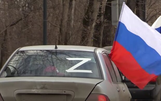 Российские военные похищают автомобили у населения Запорожской области