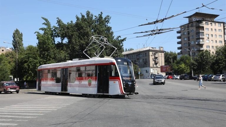 Электротранспорт в Запорожье могут заменить автобусами и маршрутками