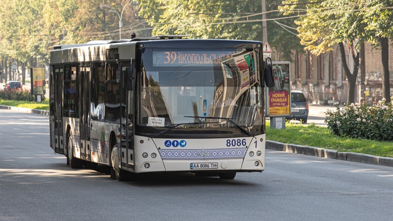 Работа общественного транспорта в Запорожье 13 августа: маршруты