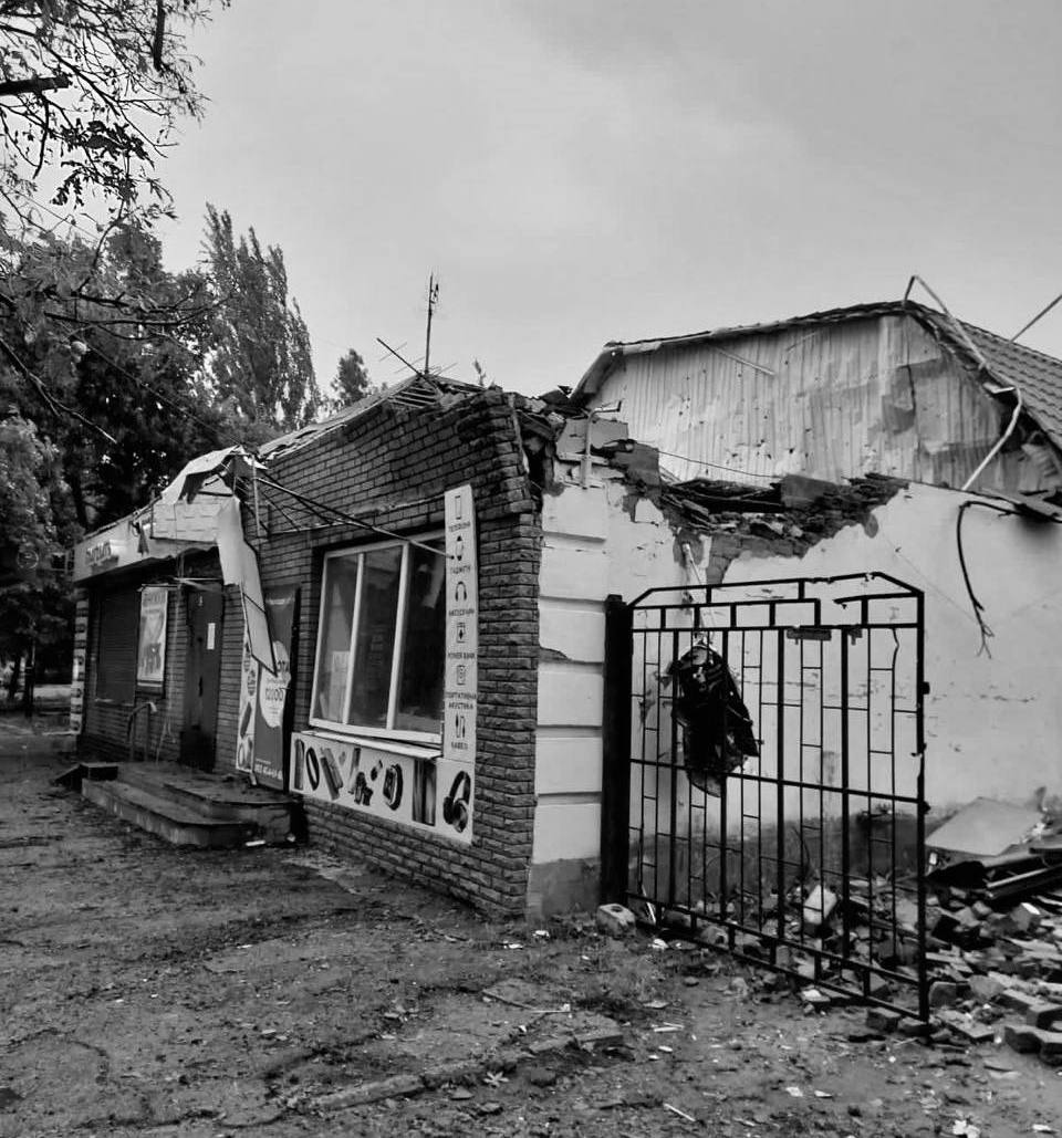 Оккупанты обстреляли Орехов: есть раненные и погибшая