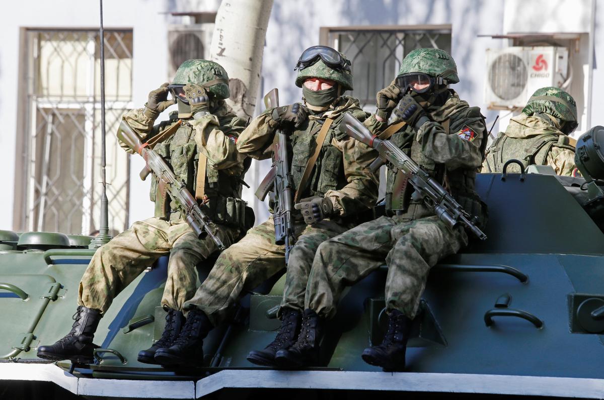 Оккупанты перегоняют технику по Донецкой области: возможна ротация