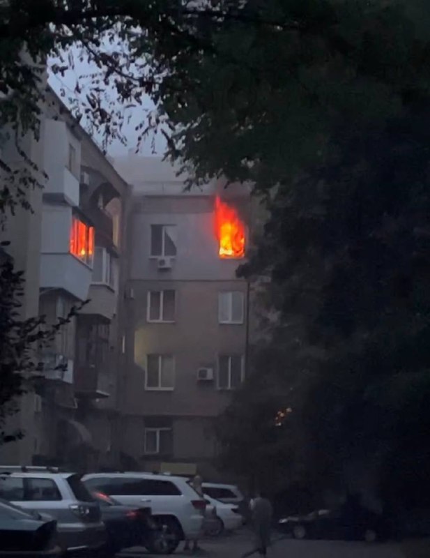 В центре Запорожья случился пожар: подробности (ФОТО)