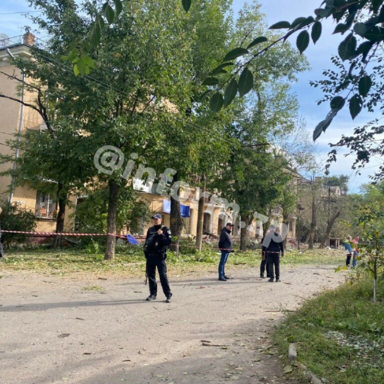 ЦНАП в Днепровском районе попал под вражеские обстрелы: куда обращаться людям