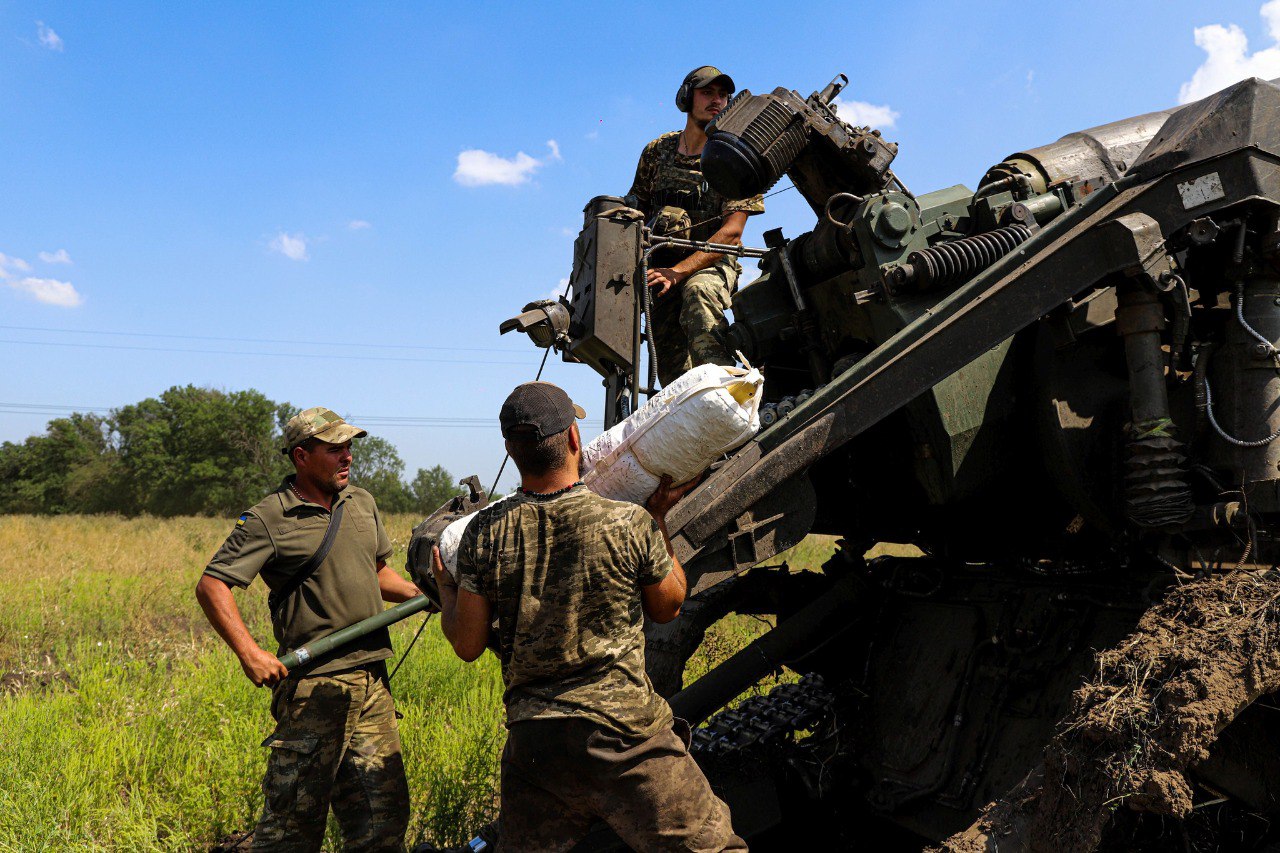Силы обороны Украины уничтожили ряд складов БК, баз и штаб оккупантов в Запорожской области