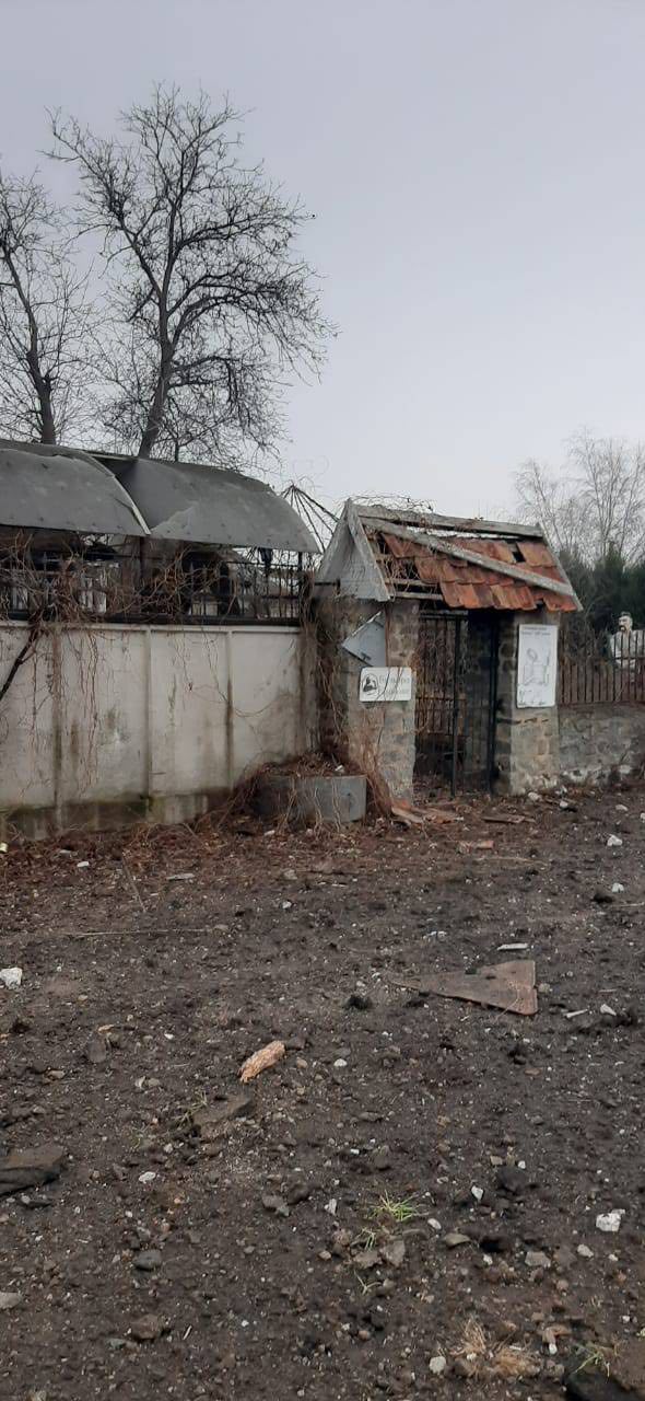 Оккупанты разрушили придорожный ресторан в селе Запорожской области (ФОТО)