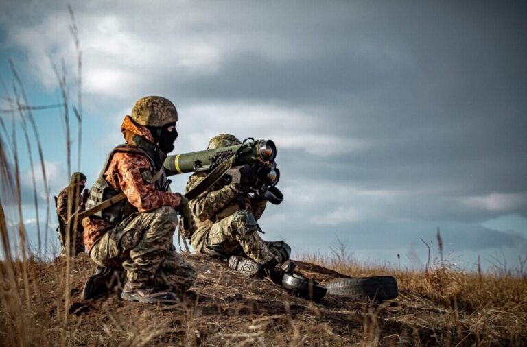 Силы обороны Украины уничтожили катер оккупантов на юге Украины