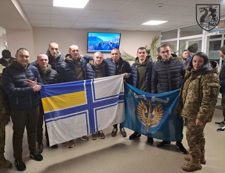 Украина вернула из плена 16 морпехов: что известно