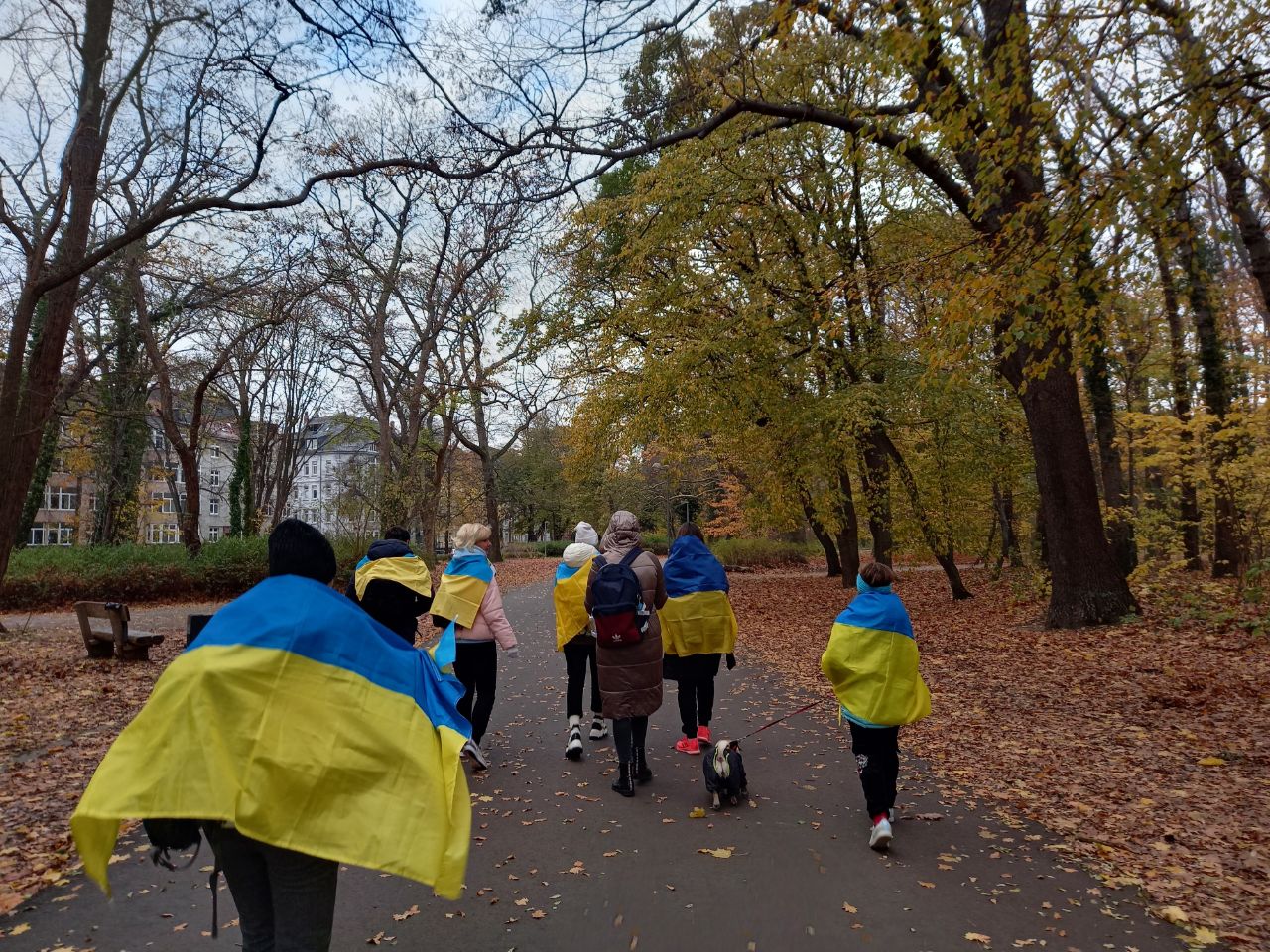 На дрон, на забіг, на благо: три історії українських волонтерів, які мотивують займатися благодійністю