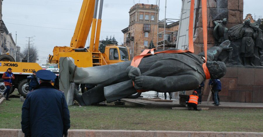 Оккупационная власть в Запорожской области планирует вернуть старые названия улиц и исторические памятники, которые попали под декоммунизацию