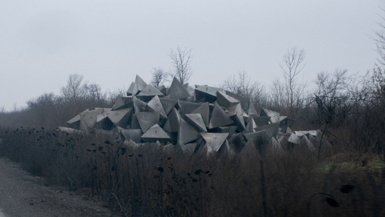 Войска рф строят оборонительные укрепления на границе с Запорожской областью