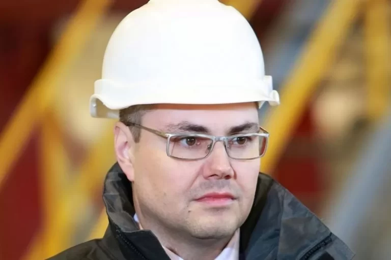 Бывшего директора Запорожского титано-магниевого комбината объявили в международный розыск