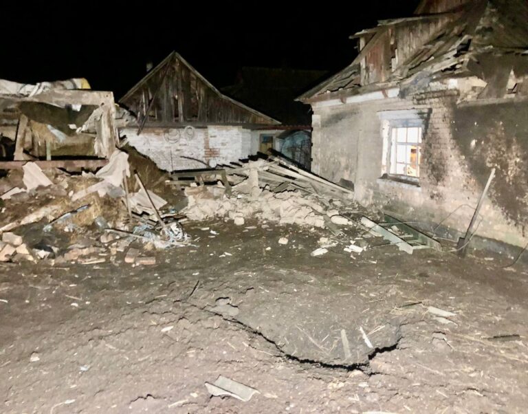 Оккупанты обстреляли Днепропетровскую область: какие разрушения