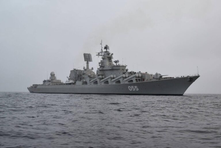 В Азовском и Черном морях на боевом дежурстве 13 вражеских кораблей