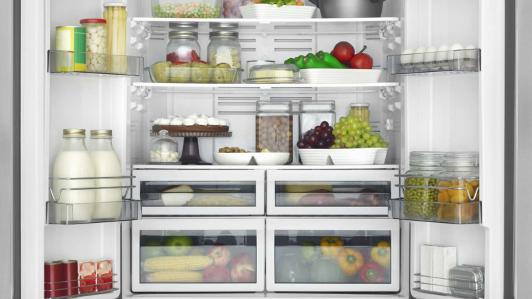 Хранение продуктов в холодильнике No Frost: простые правила для каждого