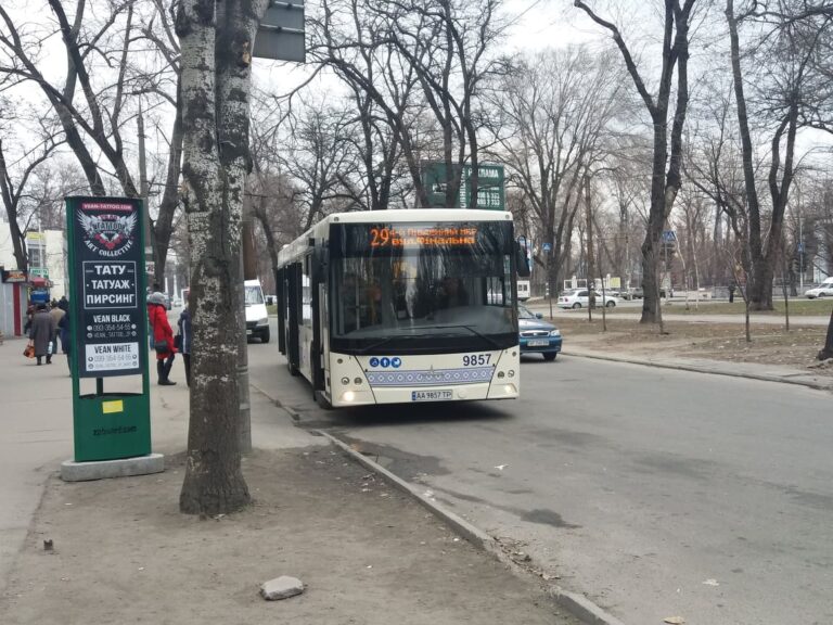 Как будет работать общественный транспорт в Запорожье 26 октября