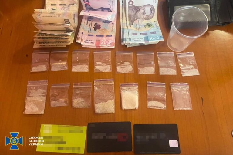 Правоохранители нейтрализовали наркогруппировку в Днепре с оборотом в 12 млн гривен. ФОТО