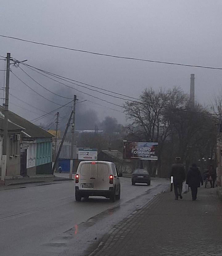 В Мелитополе загорелась военная база оккупантов: первые подробности