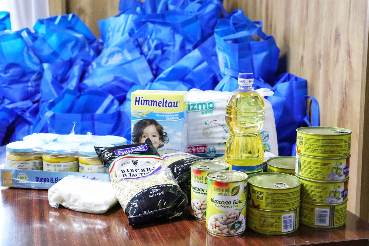 В Запорожье открыли новый пункт выдачи гуманитарной помощи: кому доступна помощь