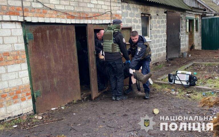 Волонтеры эвакуировали из Степногорска в Запорожье больного пенсионера. ВИДЕО